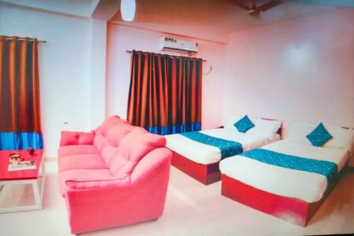 Hotel Sulthan Deluxe Room Gv07312 Kochi India