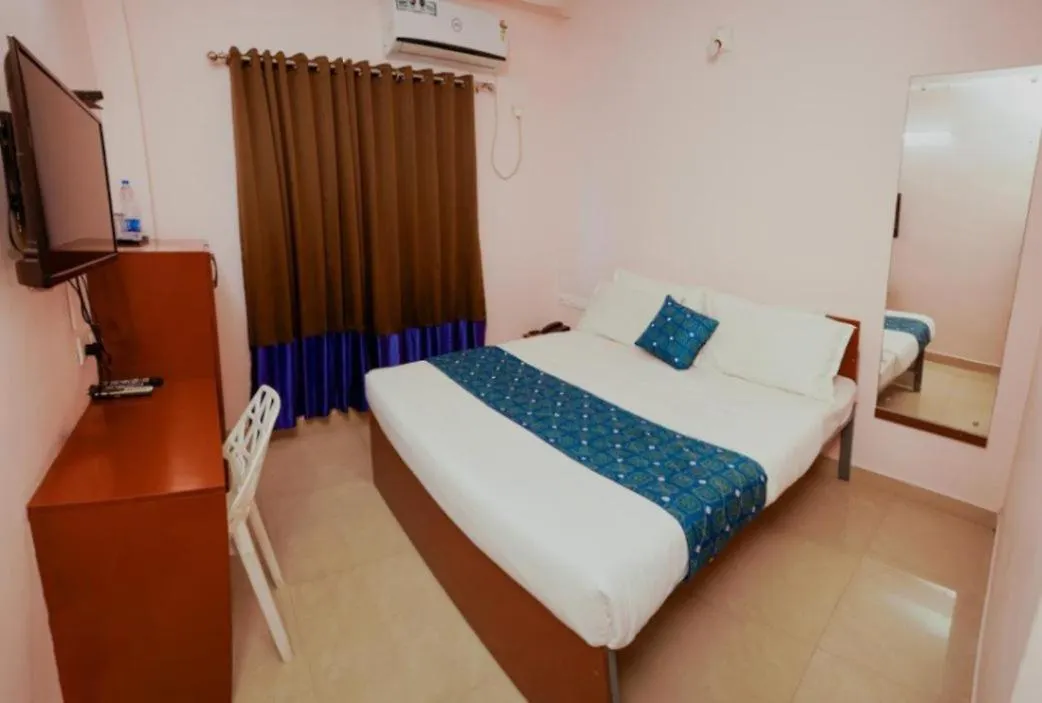 Sulthan Deluxe Room Gv07312 Kochi
