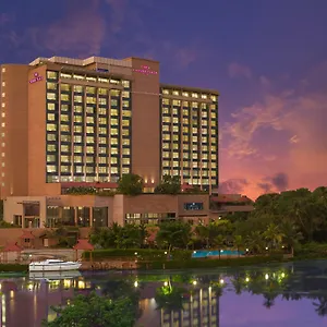 Crowne Plaza Kochi