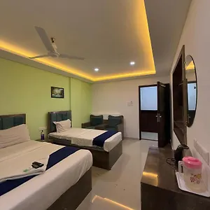 Queens Residency - Hotel